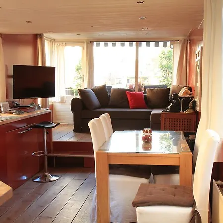 Πλωτό κατάλυμα Houseboat Lady Luck *