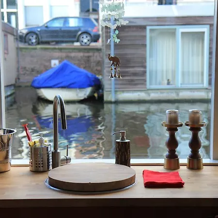 Houseboat Lady Luck * Amsterdam